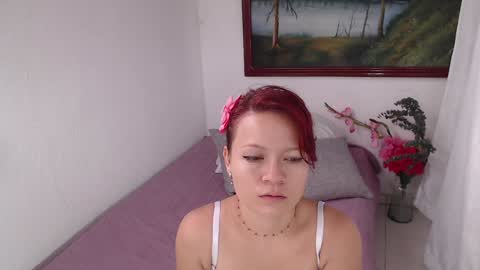 Snapshot of dannatiny chatting on 02/05/25, 01:00 Danna online show from 02/05/25, 01:00
