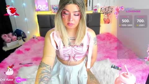 dannia_13 online show from 10/10/25, 02:21