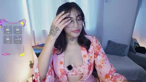 Snapshot of dannielle_ chatting on 02/11/26, 08:03 online show from 02/11/26, 08:03