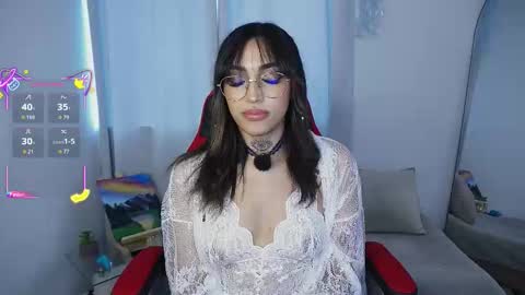 Snapshot of dannielle_ chatting on 03/13/26, 07:31 online show from 03/13/26, 07:31