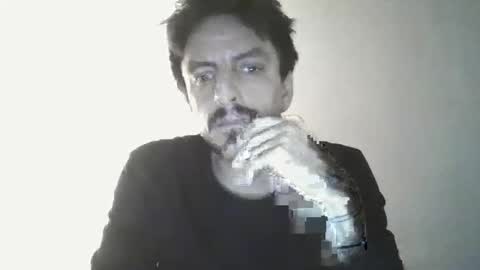Snapshot of dannnnyyy89 chatting on 12/16/25, 03:17 Dany online show from 12/16/25, 03:17