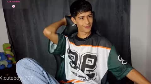 Snapshot of danny777_ chatting on 01/09/26, 03:26 Danny online show from 01/09/26, 03:26