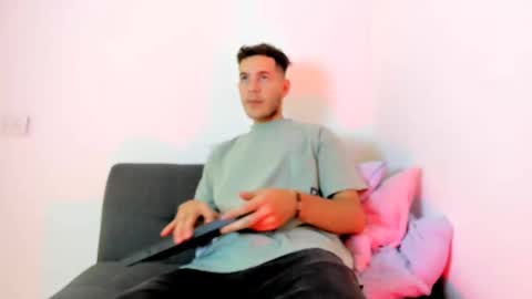 danny_and_lara online show from 10/26/25, 07:53