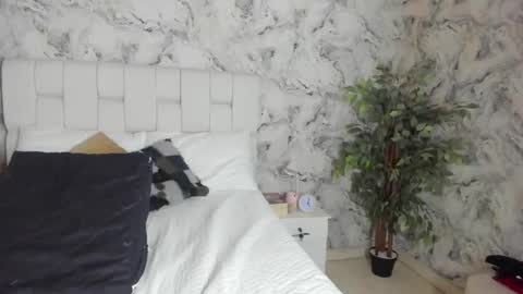 Snapshot of danny_fernandez chatting on 10/19/25, 06:14 danny_fernandez online show from 10/19/25, 06:14