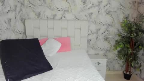 Snapshot of danny_fernandez chatting on 11/17/25, 05:35 danny_fernandez online show from 11/17/25, 05:35