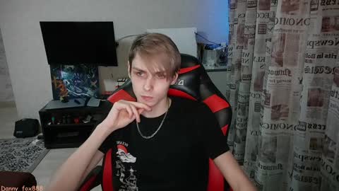 Snapshot of danny_fox888 chatting on 01/06/25, 02:14 Daniel online show from 01/06/25, 02:14