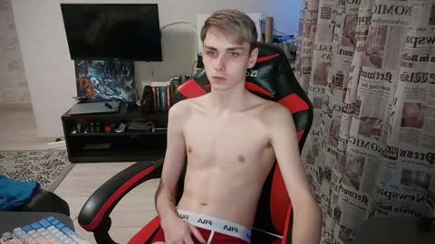 Snapshot of danny_fox888 chatting on 01/10/25, 06:17 Daniel online show from 01/10/25, 06:17