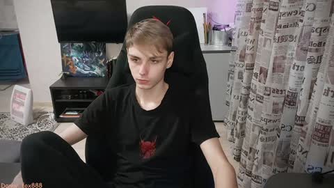 Snapshot of danny_fox888 chatting on 01/15/25, 09:24 Daniel online show from 01/15/25, 09:24