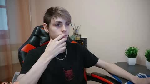 Snapshot of danny_fox888 chatting on 03/03/25, 01:21 Daniel online show from 03/03/25, 01:21