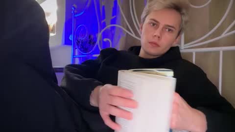 danny online show from 12/02/25, 01:39