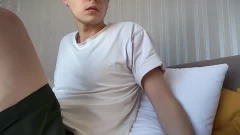 Snapshot of danny_love01 chatting on 03/22/26, 01:03 danny online show from 03/22/26, 01:03