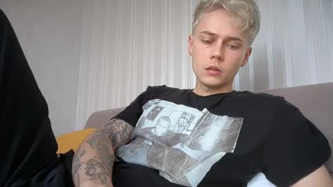 Snapshot of danny_love01 chatting on 05/01/26, 12:10 danny online show from 05/01/26, 12:10