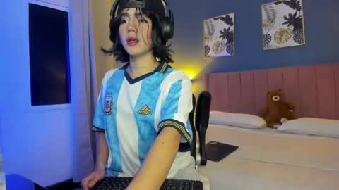 Danny online show from 01/06/25, 07:42