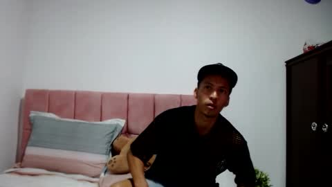 Snapshot of dannyhothot chatting on 03/07/25, 09:27 danny and ruby online show from 03/07/25, 09:27