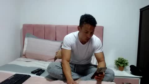 Snapshot of dannyhothot chatting on 03/11/25, 07:58 danny and ruby online show from 03/11/25, 07:58