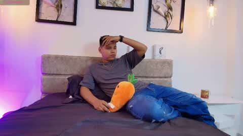 dannysamm online show from 11/23/25, 01:22