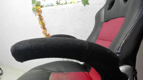 DannyScott online show from 10/28/25, 10:56