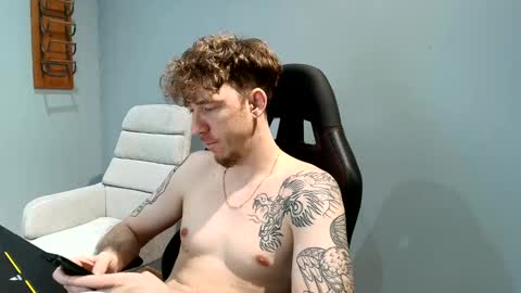 Snapshot of dannythreeyway chatting on 09/14/25, 04:11 DannyThreeWay online show from 09/14/25, 04:11