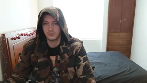 Snapshot of danruiz33 chatting on 11/13/25, 12:48 Dan online show from 11/13/25, 12:48