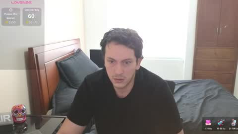 Snapshot of danruiz33 chatting on 02/04/26, 02:34 Dan online show from 02/04/26, 02:34