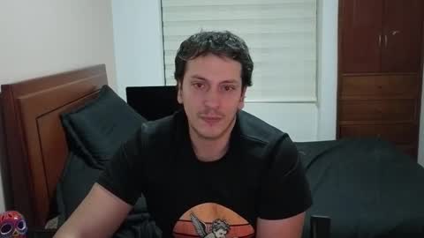 Snapshot of danruiz33 chatting on 02/06/26, 03:22 Dan online show from 02/06/26, 03:22