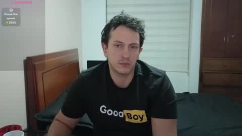 Snapshot of danruiz33 chatting on 02/22/26, 05:08 Dan online show from 02/22/26, 05:08