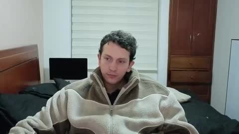 Snapshot of danruiz33 chatting on 02/26/26, 03:49 Dan online show from 02/26/26, 03:49