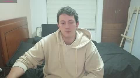 Snapshot of danruiz33 chatting on 03/16/26, 05:44 Dan online show from 03/16/26, 05:44