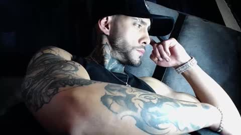 dante_d_angelo_ online show from 03/25/26, 10:05
