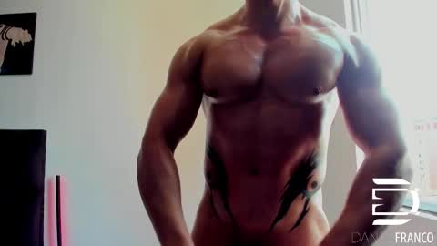 Snapshot of dante_franco chatting on 11/12/25, 05:13 dante_franco online show from 11/12/25, 05:13