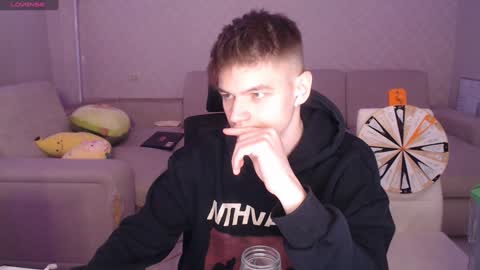 Snapshot of dantebigboi chatting on 12/23/24, 09:29 Daniel online show from 12/23/24, 09:29