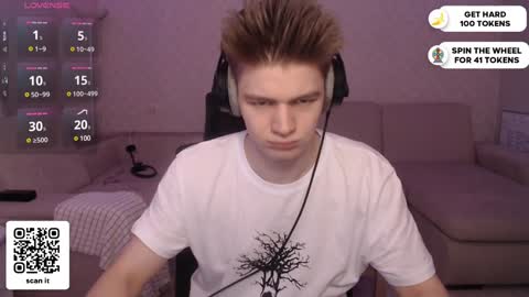 Snapshot of dantebigboi chatting on 01/11/25, 06:01 Daniel online show from 01/11/25, 06:01