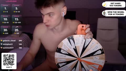 Snapshot of dantebigboi chatting on 01/14/25, 01:04 Daniel online show from 01/14/25, 01:04