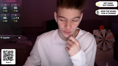 Snapshot of dantebigboi chatting on 01/19/25, 12:17 Daniel online show from 01/19/25, 12:17