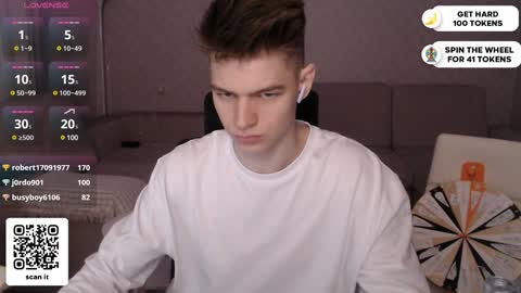 Snapshot of dantebigboi chatting on 01/20/25, 01:18 Daniel online show from 01/20/25, 01:18