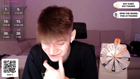 Snapshot of dantebigboi chatting on 01/22/25, 05:06 Daniel online show from 01/22/25, 05:06