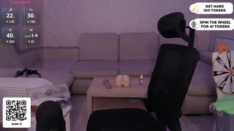 Snapshot of dantebigboi chatting on 01/26/25, 05:55 Daniel online show from 01/26/25, 05:55