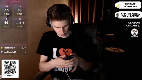 Snapshot of dantebigboi chatting on 02/20/25, 11:21 Daniel online show from 02/20/25, 11:21