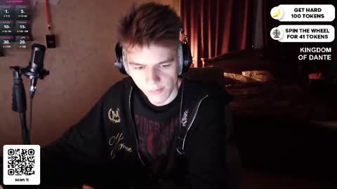 Snapshot of dantebigboi chatting on 02/24/25, 06:47 Daniel online show from 02/24/25, 06:47