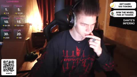 Snapshot of dantebigboi chatting on 03/05/25, 06:23 Daniel online show from 03/05/25, 06:23