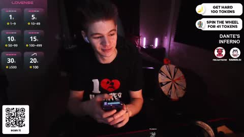 Snapshot of dantebigboi chatting on 03/09/25, 09:14 Daniel online show from 03/09/25, 09:14