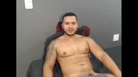 Snapshot of dantebrown1 chatting on 06/25/26, 05:07 dantebrown1 online show from 06/25/26, 05:07