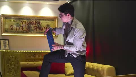 Snapshot of dantecoppolaa chatting on 12/20/25, 12:51 Dante coppola online show from 12/20/25, 12:51