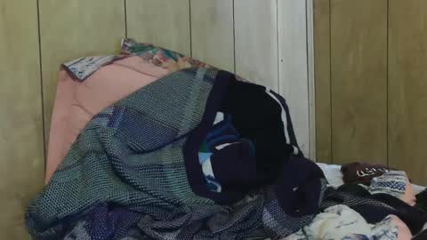 dantehot82 online show from 01/03/25, 09:05