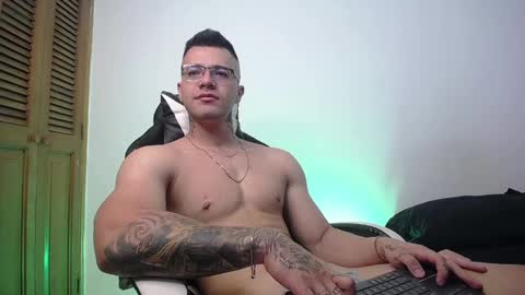 Snapshot of danteread chatting on 02/13/25, 08:03 danteread online show from 02/13/25, 08:03