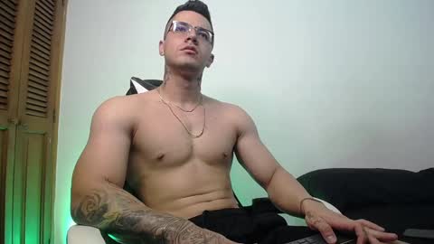 Snapshot of danteread chatting on 02/17/25, 07:10 danteread online show from 02/17/25, 07:10
