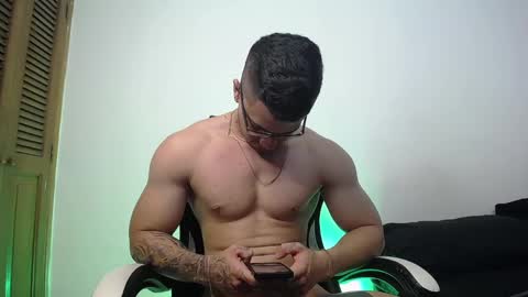 Snapshot of danteread chatting on 02/23/25, 11:04 danteread online show from 02/23/25, 11:04