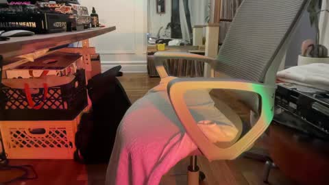 Snapshot of danteslife chatting on 01/27/25, 05:47 Dante online show from 01/27/25, 05:47