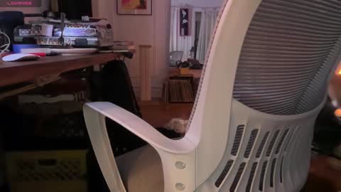 Snapshot of danteslife chatting on 02/07/25, 05:10 Dante online show from 02/07/25, 05:10