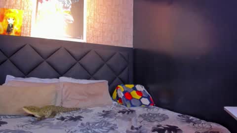 Dany online show from 11/06/25, 02:18